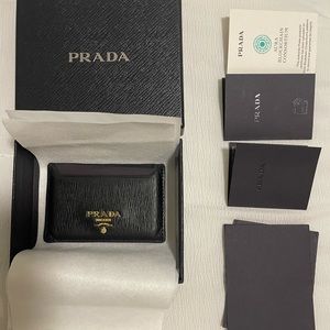 PRADA WALLET CREDIT CARD HOLDER